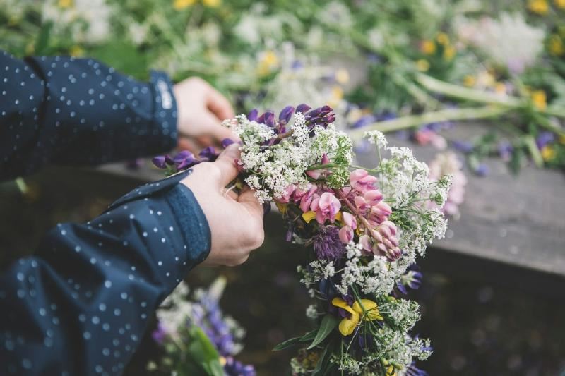 Couronne de fleurs de la Midsommar