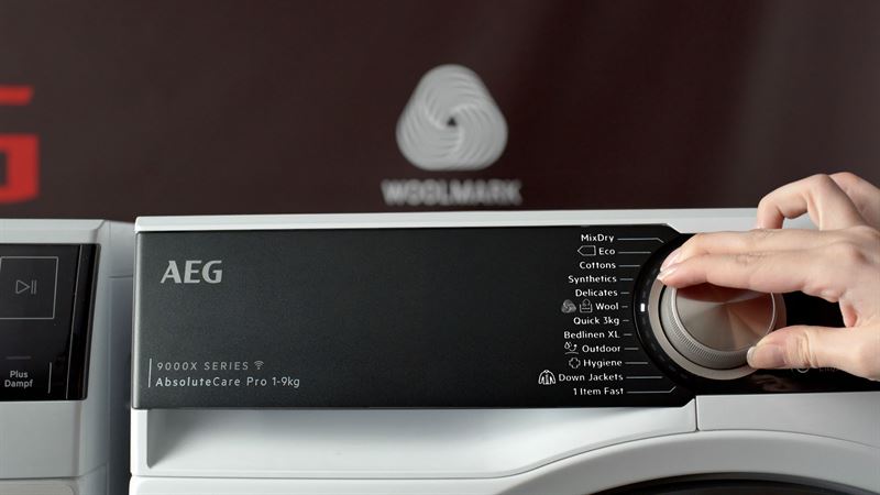 06 AEG 9000X Absolute Care Tumble Dryer Woolmark