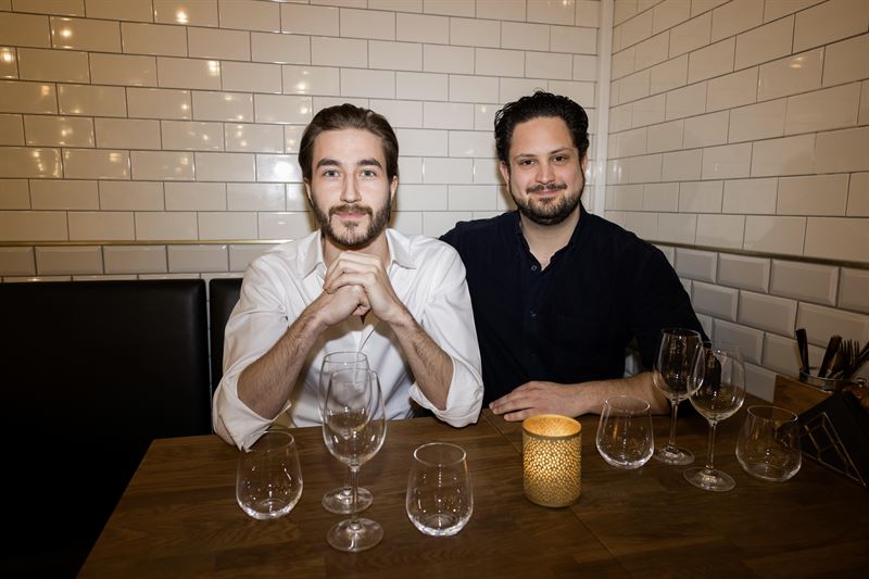 Eric Lichtenstein och Amos Friedman 