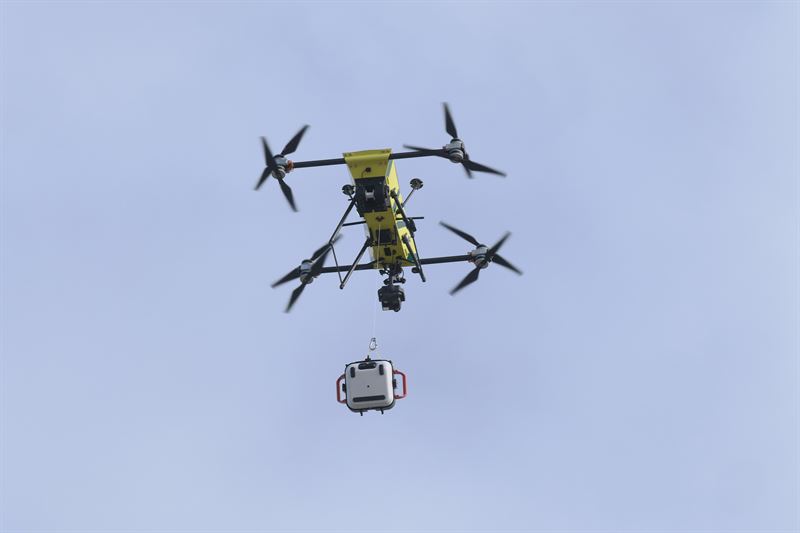 Everdrone drönare firar ner hjärtstartare 2026-04-29.jpg