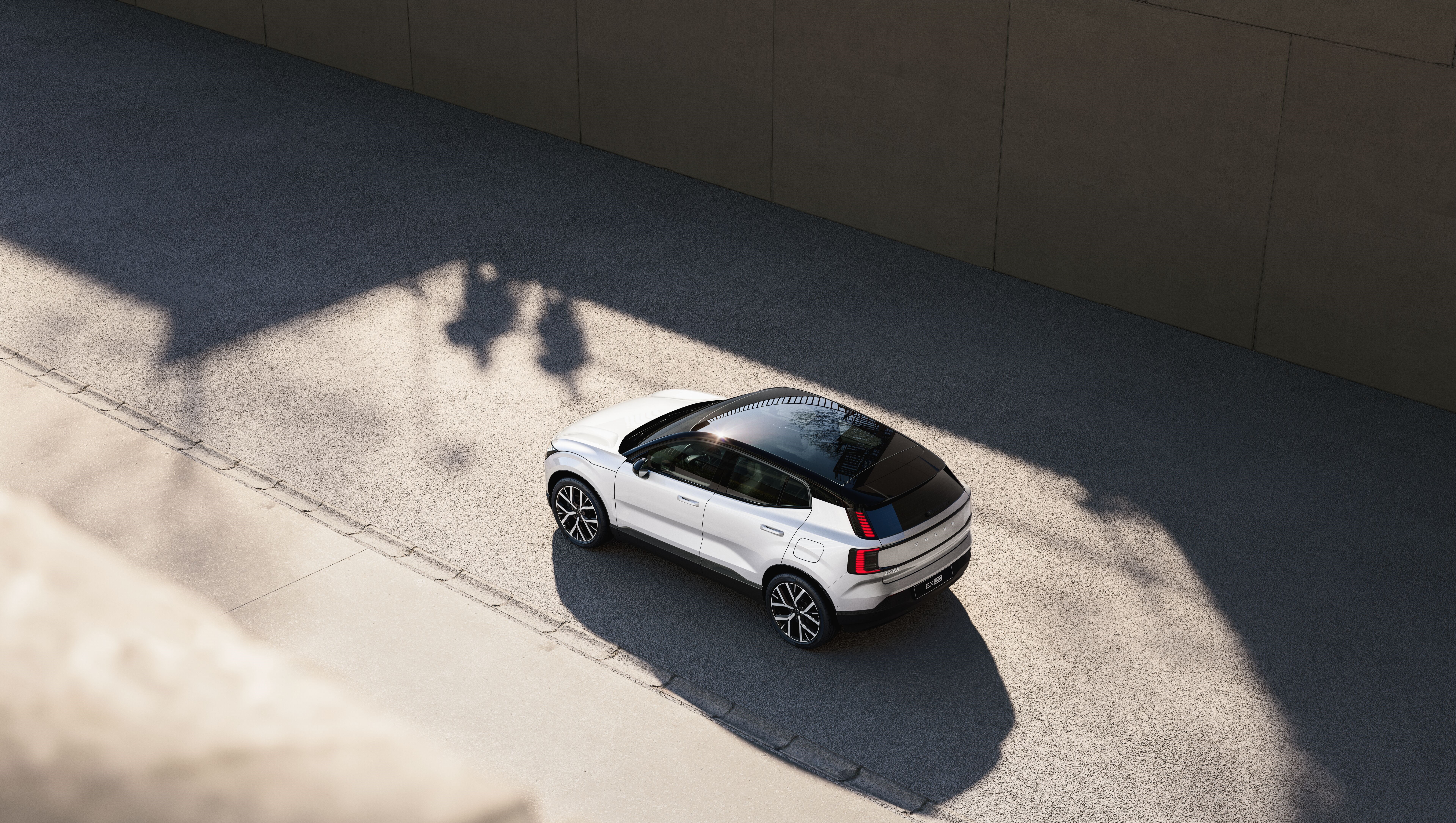 Volvo Cars reports rolling three-month sales for the period ending August 2026