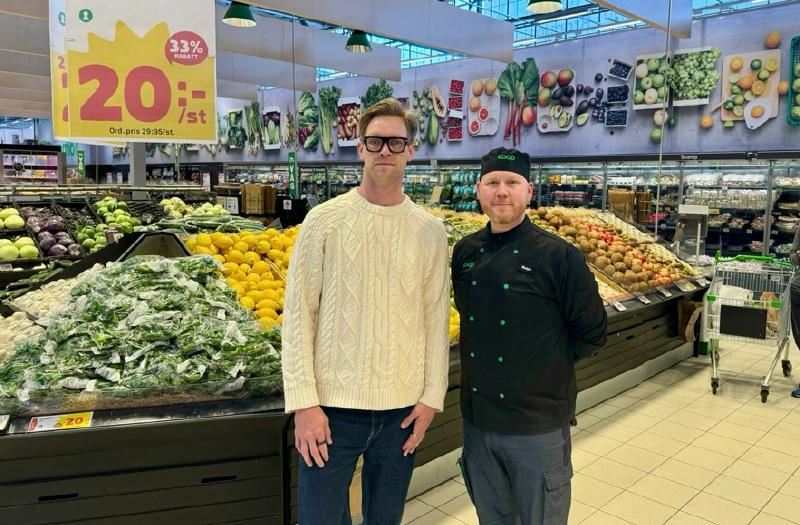 Two men standing in a grocery store
AI-generated content may be incorrect.