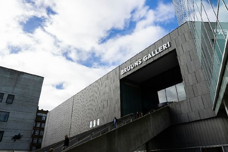 En bild som visar himmel, moln, utomhus, arkitektur
Automatiskt genererad beskrivning
