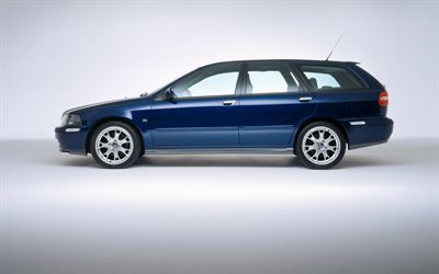 VOLVO V40 (1995-2004) - Volvo Cars Global