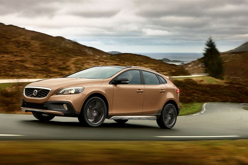 Volvo Car Corporation launches V40 Cross Country: Capable and
