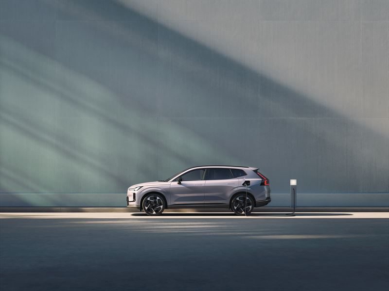 Volvo Cars reports December and 2025 sales