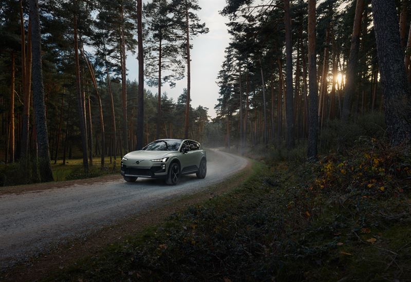 Volvo EX60 Cross Country: Vollelektrisch ins Abenteuer
