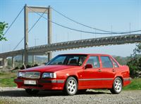 Volvo with four world-firsts turns 20 - Volvo Car Canada