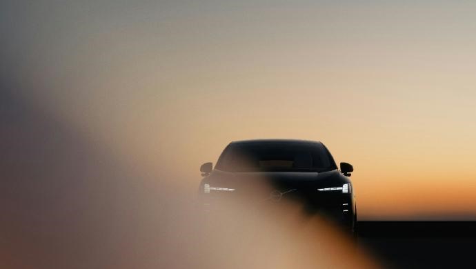 Nya Volvo EX60 – klassledande räckvidd på 810 km och snabbladdning på en kaffepaus