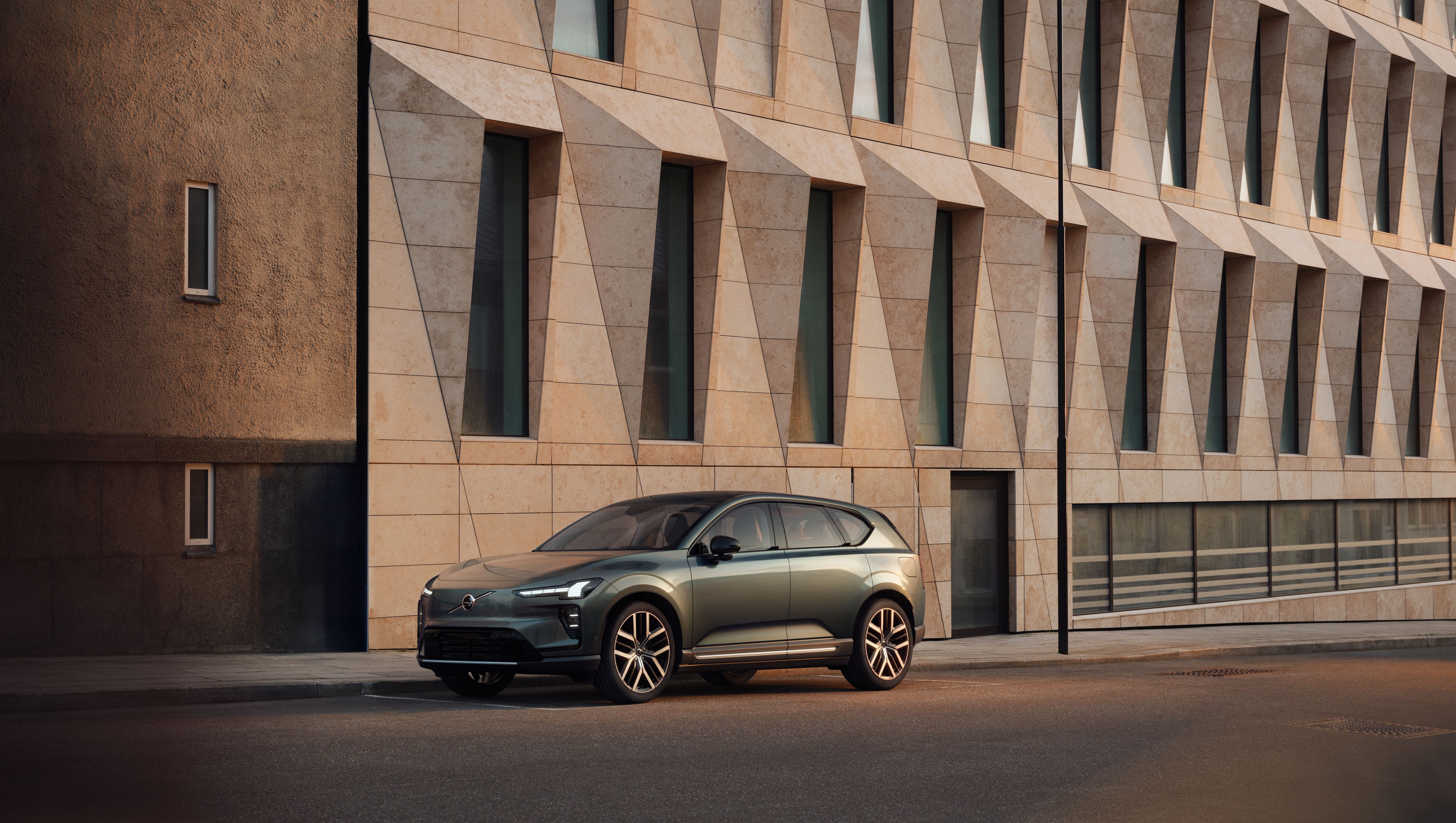 Volvo Cars is expanding production to meet strong EX60 demand