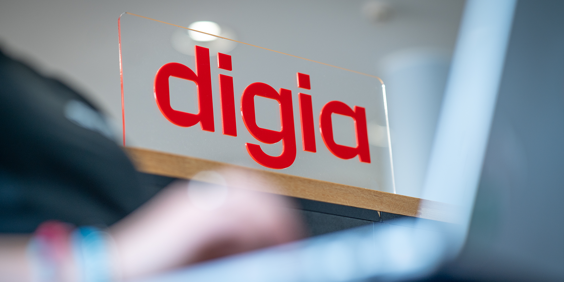 Digialle tekoälyn hallintajärjestelmän ISO/IEC 42001 -sertifikaatti