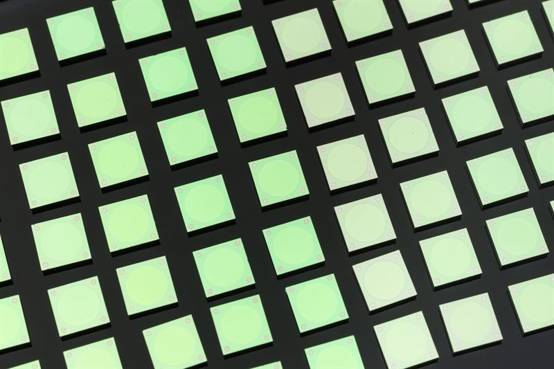 VTTs_ MEMS-based_tuneable_optical_filter_chips-1.jpg