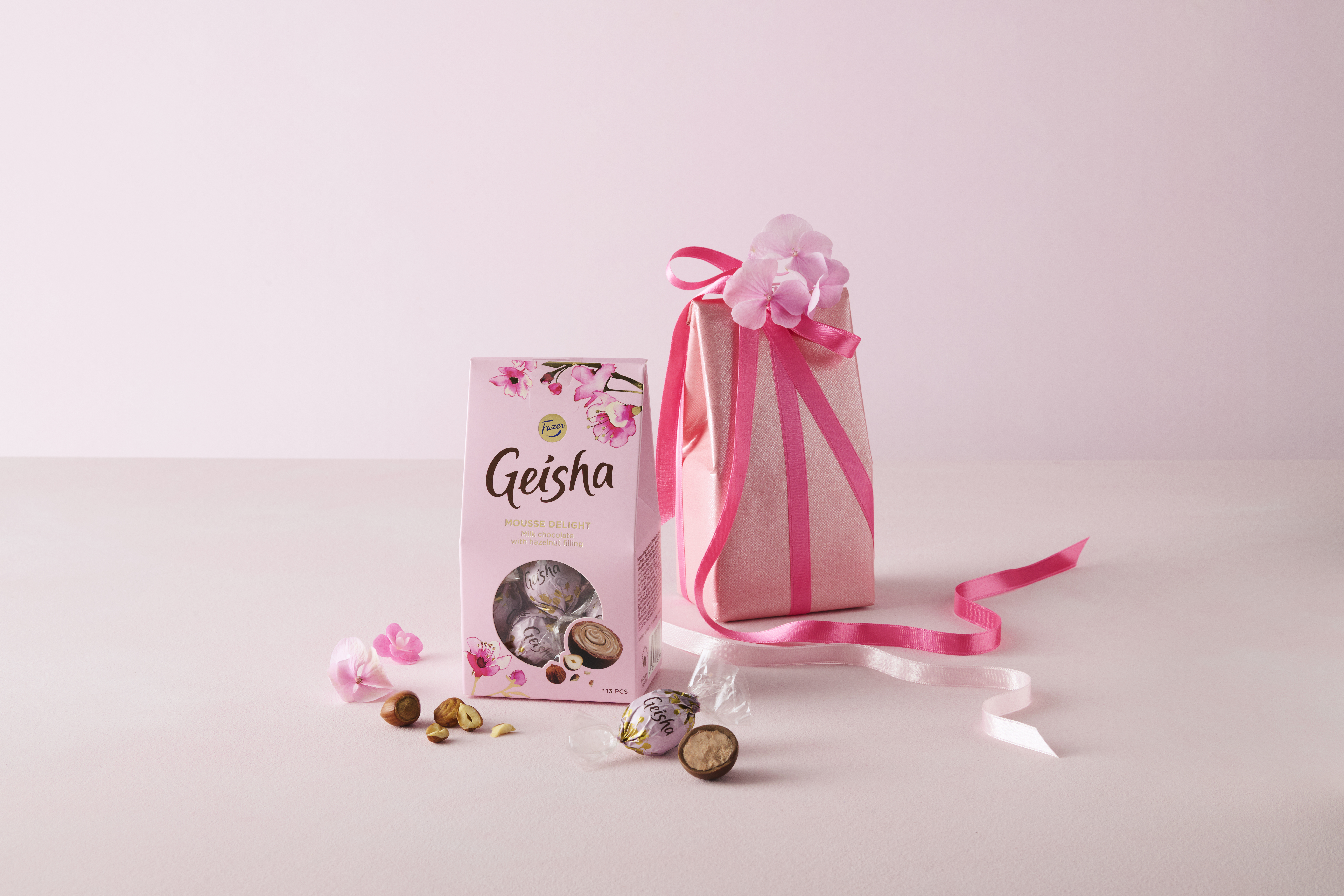 Geisha Mousse Delight 130g 907693 gifting - Fazer Group