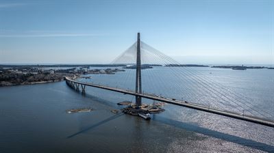 Kruunuvuori-bridge 01